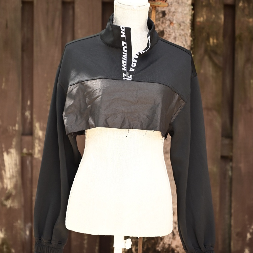 Customized cropped Zumba pull over